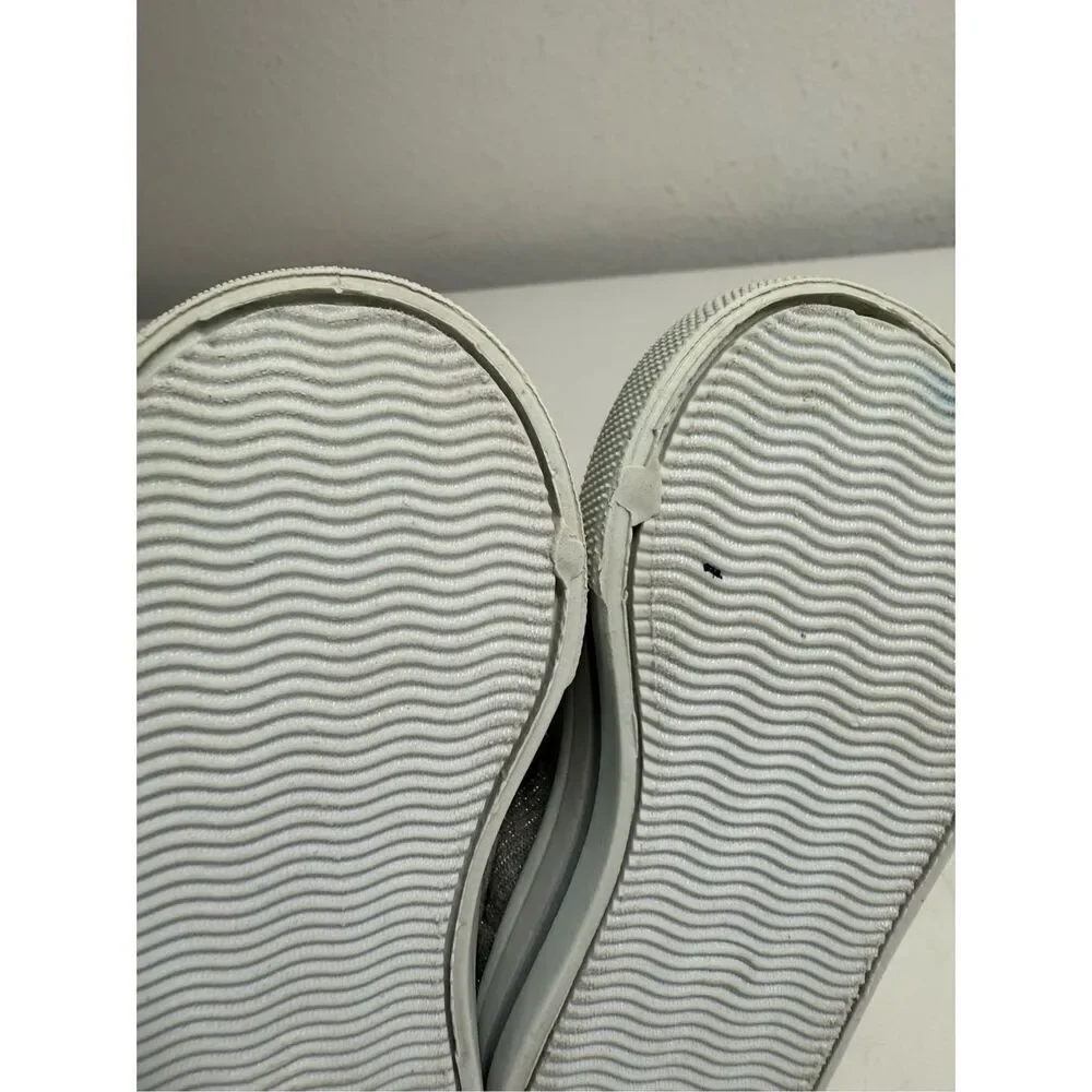OshKosh B’gosh Mary Jane Style Shoe Grey Size 3 Toddler See Description